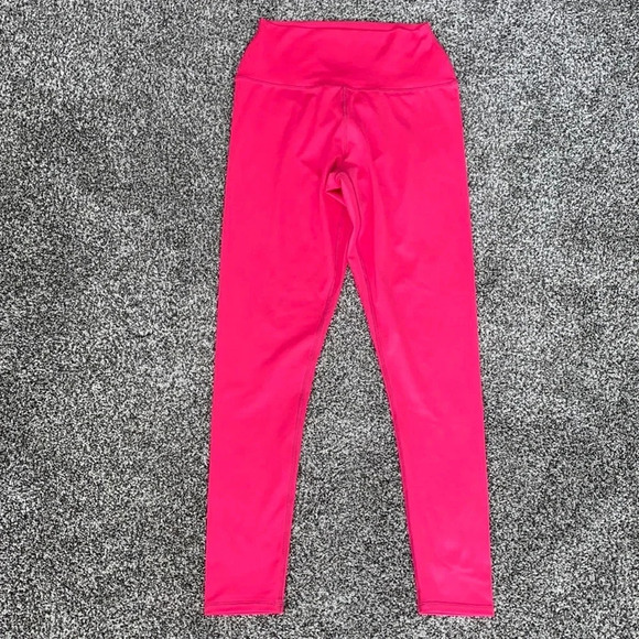 Alice + Olivia Pants - Alice + Olivia Activewear Leggings in Barbie Pink